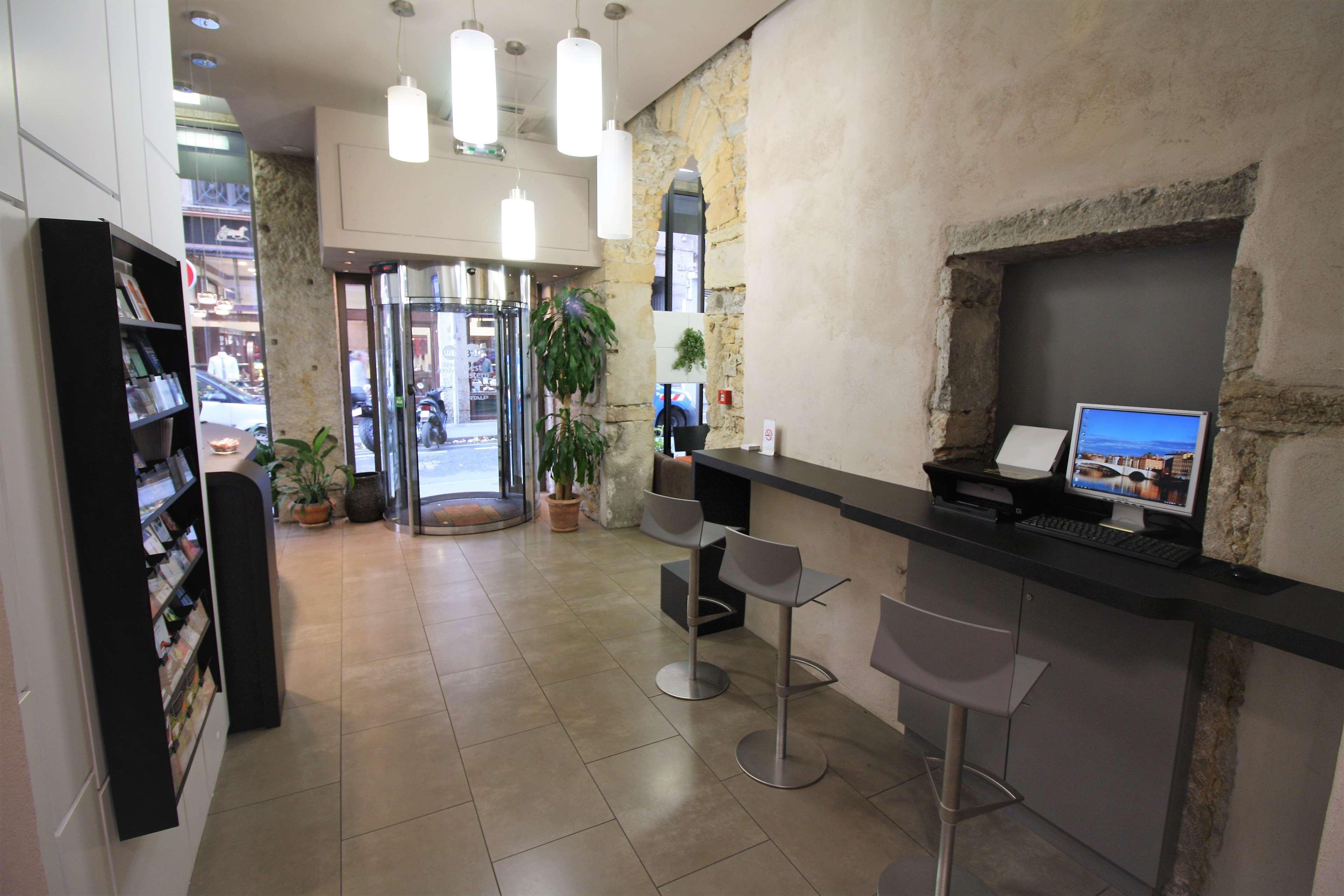 Best Western Lyon Saint-Antoine Luaran gambar